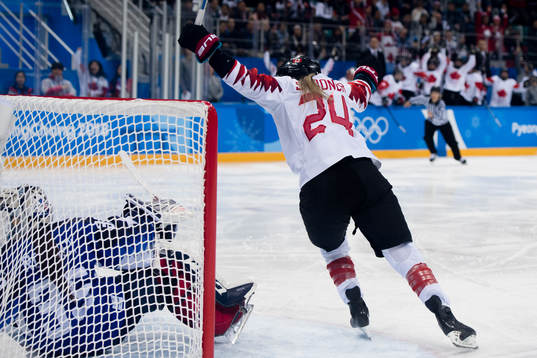 Natalie Spooner of Canada celebrating the 1-1 goal