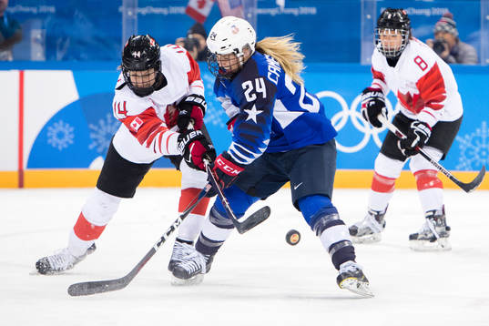 Renata Fast of Canada and Dani Camoranesi of USA