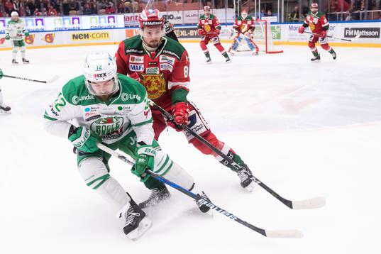 Rögles Jack Connolly och Moras Mathias Bromé  i