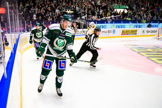 Färjestads Per Åslund deppar