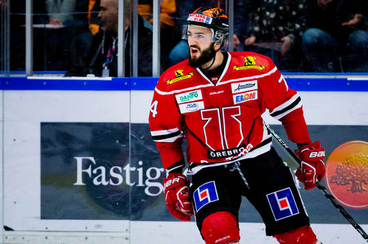 Örebros Nick Ebert gör 3-2 och jublar