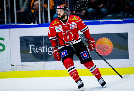 Örebros Nick Ebert gör 3-2 och jublar
