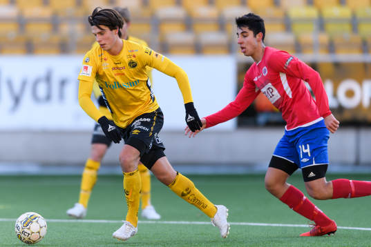 Elfsborgs Joakim Engström och Karlslunds Salh Darakan