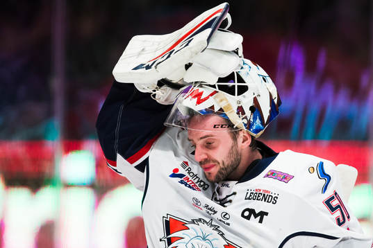 Linköpings målvakt Jonas Gustavsson deppar