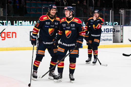 Djurgårdens Axel Jonsson Fjällby och Jonathan Davidsson