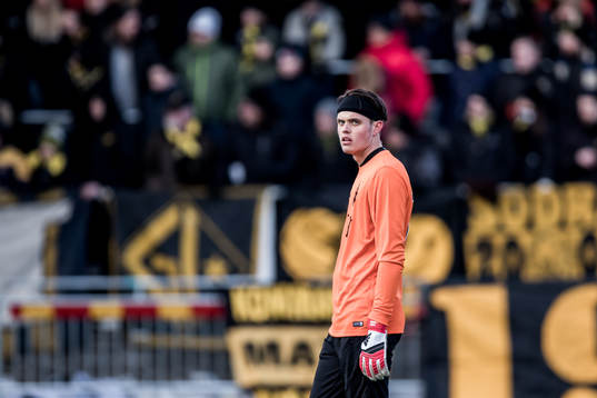 s målvakt Oscar Linnér