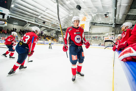 Andreas Røykås Marthinsen of Lørenskog celebrates