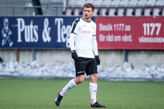Örebros Filip Rogic deppar