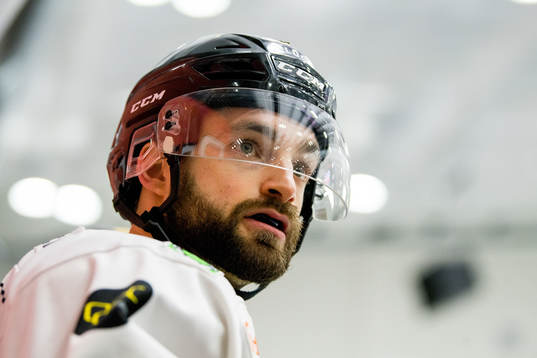 Mats Larsen Mostue of Stavanger Oilers