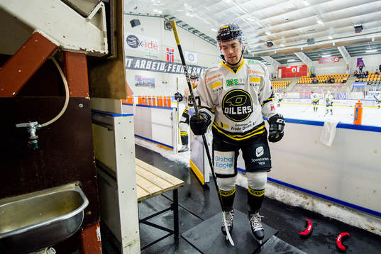 Henrik Medhus of Stavanger Oilers