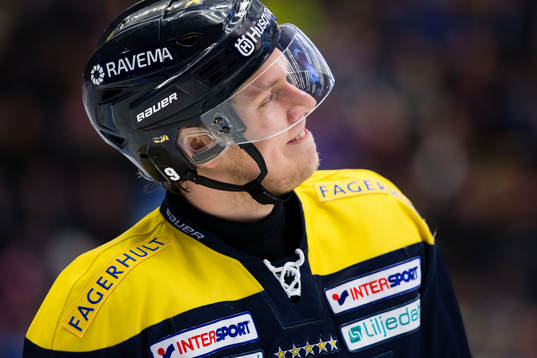 s Victor Ejdsell deppar