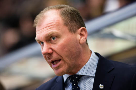 s tränare Johan Lindbom