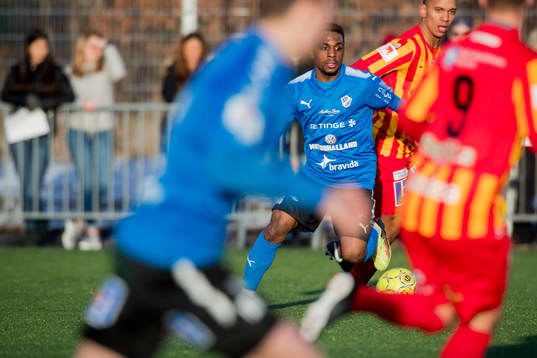 under fotbollsmatchen i Svenska cupen mellan Halmstad och