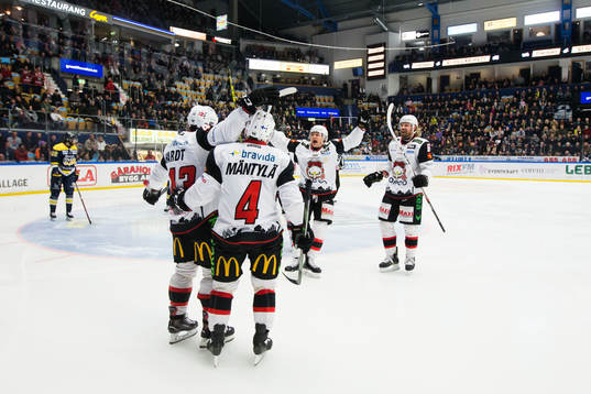 Malmö Redhawks Nichlas Hardt, Tuukka Mäntylä, Rhett