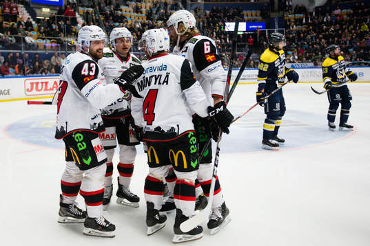 Malmö Redhawks Nichlas Hardt jublar
