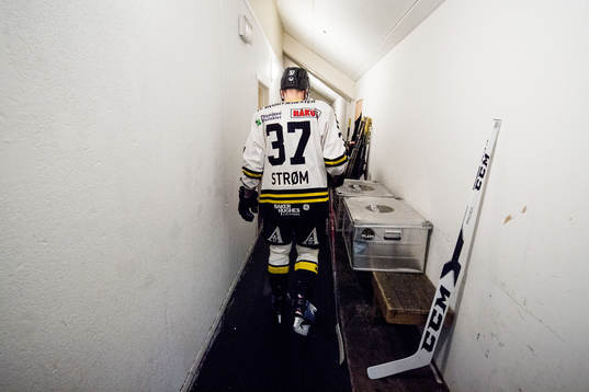 Villiam Weiby Strøm of Stavanger Oilers