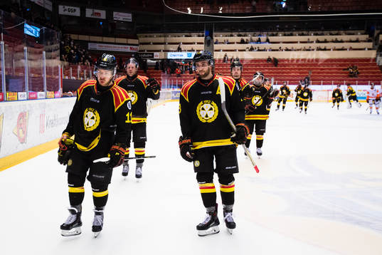 Brynäs Kevin Clark (v) och Ryan Gunderson (h) deppar