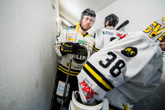 Eirik Østrem Salsten of Stavanger Oilers