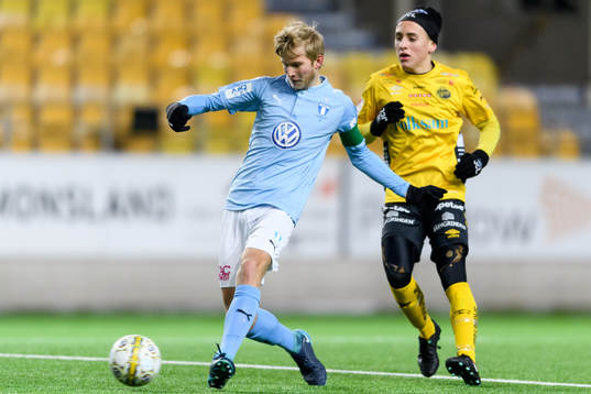 Malmö FF’s Victor Larsson och Elfsborgs Jack Cooper Love