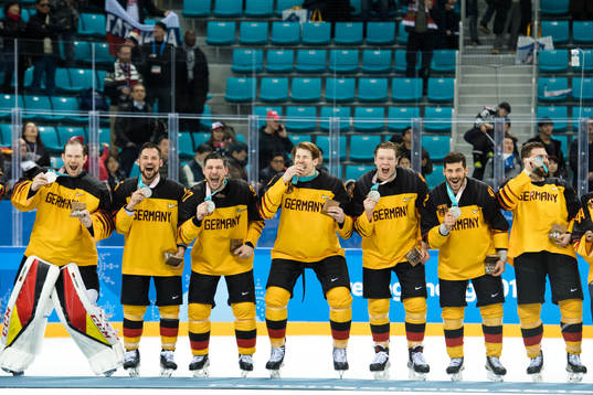 Team Germany, silver, celebrating
