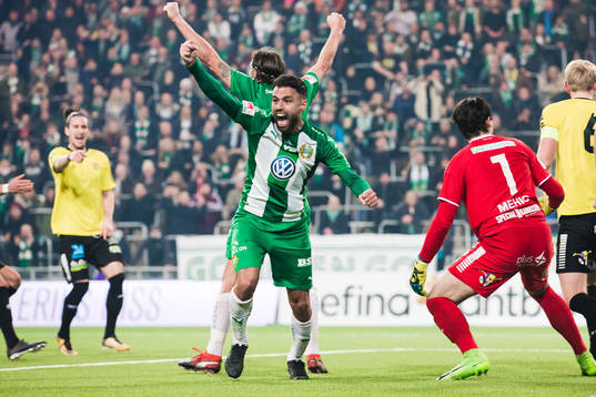 Hammarbys Imad Khalili jublar