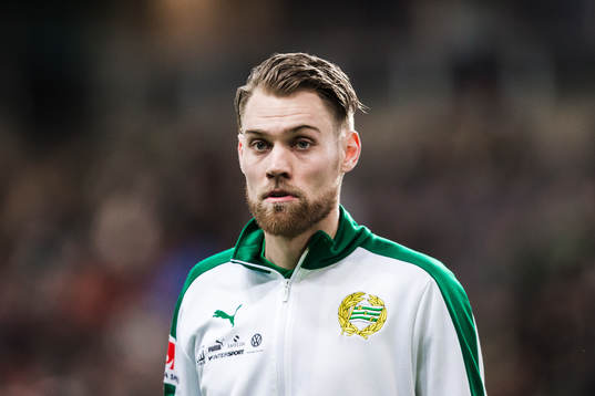 Hammarbys David Fällman innan fotbollsmatchen i Svenska