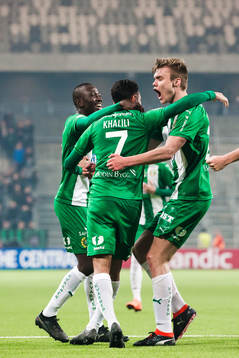 Hammarbys Imad Khalili jublar med Pa Amat Dibba oh