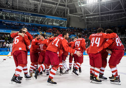 Players of Russia celebrates