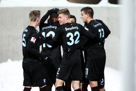 Malmö FFs Alexander Jeremejeff (till höger) jublar med