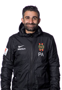 Brommapojkarnas naprapat Peyman Adabi