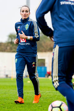 Kosovare Asllani