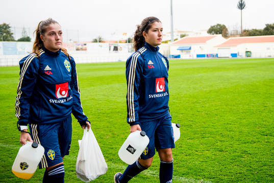 Filippa Angeldal och Loreta Kullashi