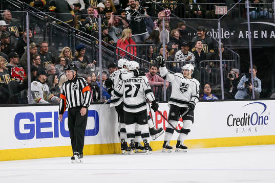 Los Angeles Alec Martinez och Dustin Brown jublar