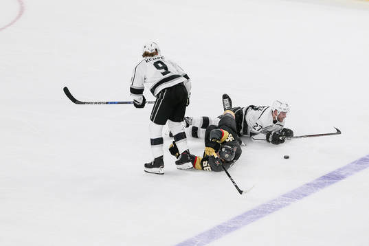 Los Angeles Adrian Kempe