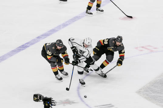 Los Angeles Adrian Kempe