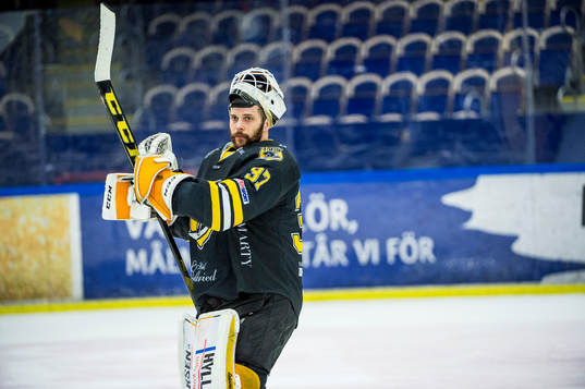 Panterns målvakt Jonatan Bjurö deppar