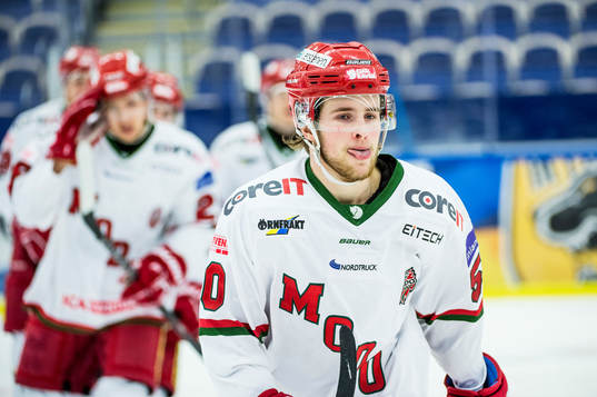 Modos Tim Wahlgren jublar