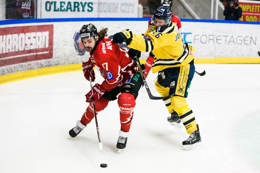 Vita Hästens Patrick Nilsson och Södertäljes Stefan
