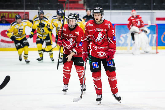 Vita Hästens Victor Lindman deppar med Kevin Elgstål