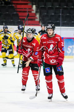 Vita Hästens Victor Lindman deppar med Kevin Elgstål
