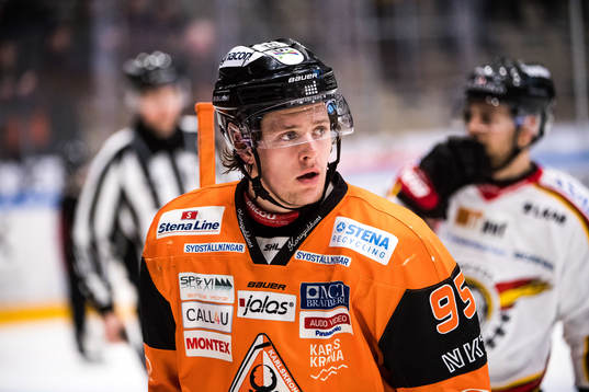 Karlskronas Carl Persson  deppar
