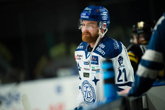 Leksands Mattias Ritola före ishockeymatchen i