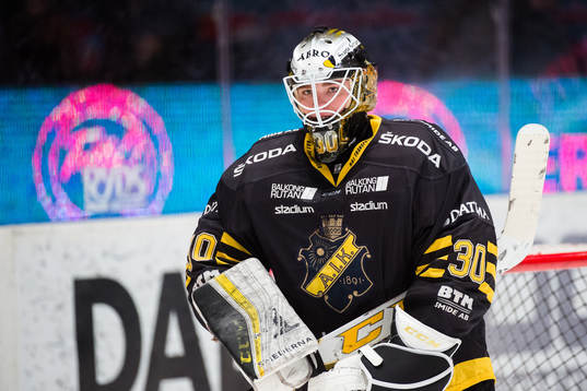 s målvakt Erik Källgren