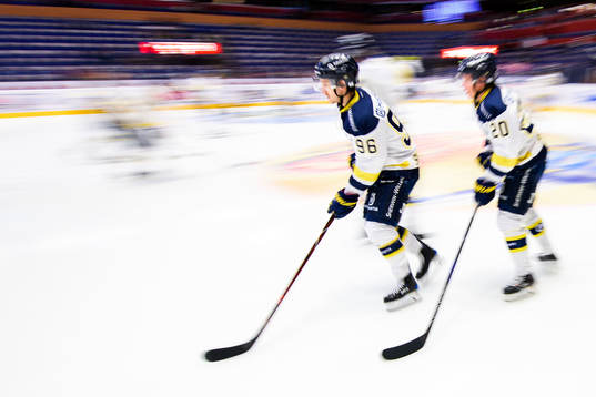 s Bill Sweatt och Lawrence Pilut
