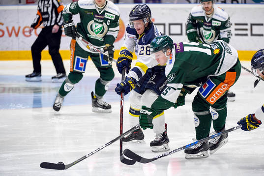 s Anton Bengtsson och Färjestads Gustav Rydahl