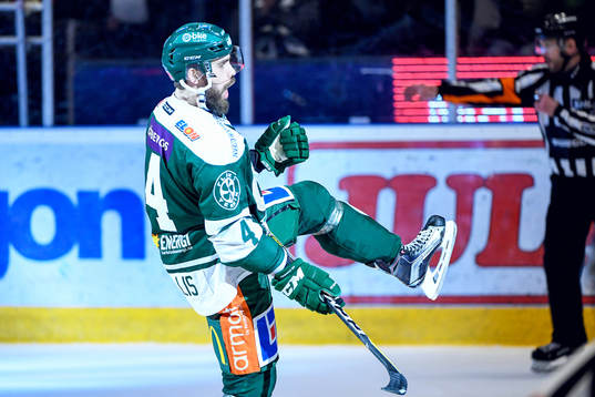 Färjestads Morgan Ellis jublar