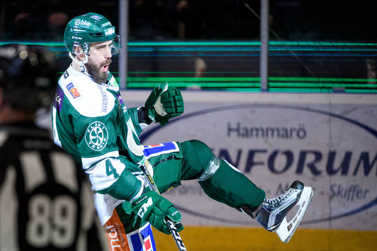 Färjestads Morgan Ellis jublar