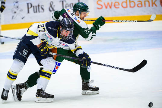s David Gustafsson och Färjestads Libor Hudacek