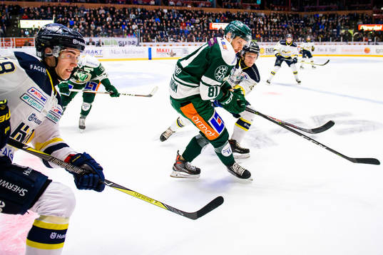 s Pierre Engvall, Färjestads Theodor Lennström och HV71:s