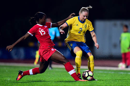 Kanadas Nichelle Prince och Sveriges Jonna Andersson